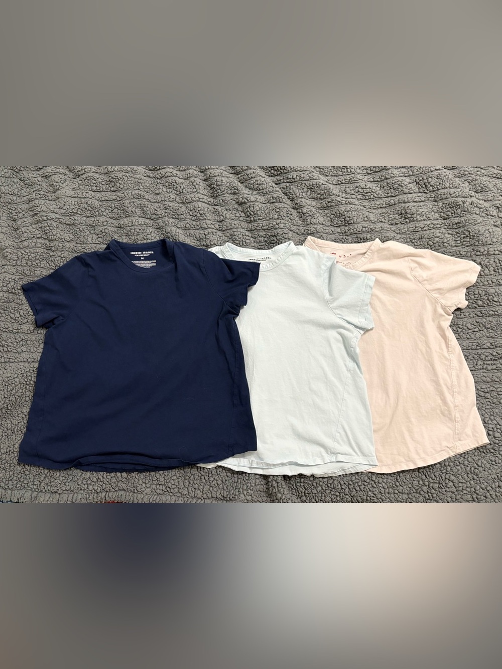 INGRID & ISABEL | 3 Maternity T-Shirts - Picture 8 of 8